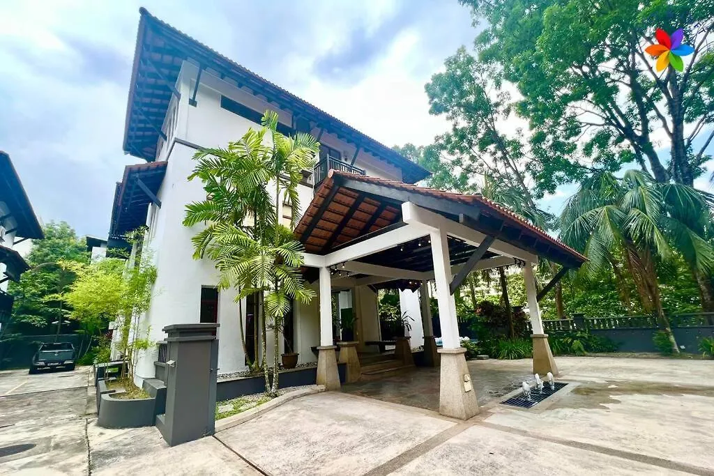 Damansara Villa With Pool - Electronic Dart, Bbq, Karaoke Kuala Lumpur