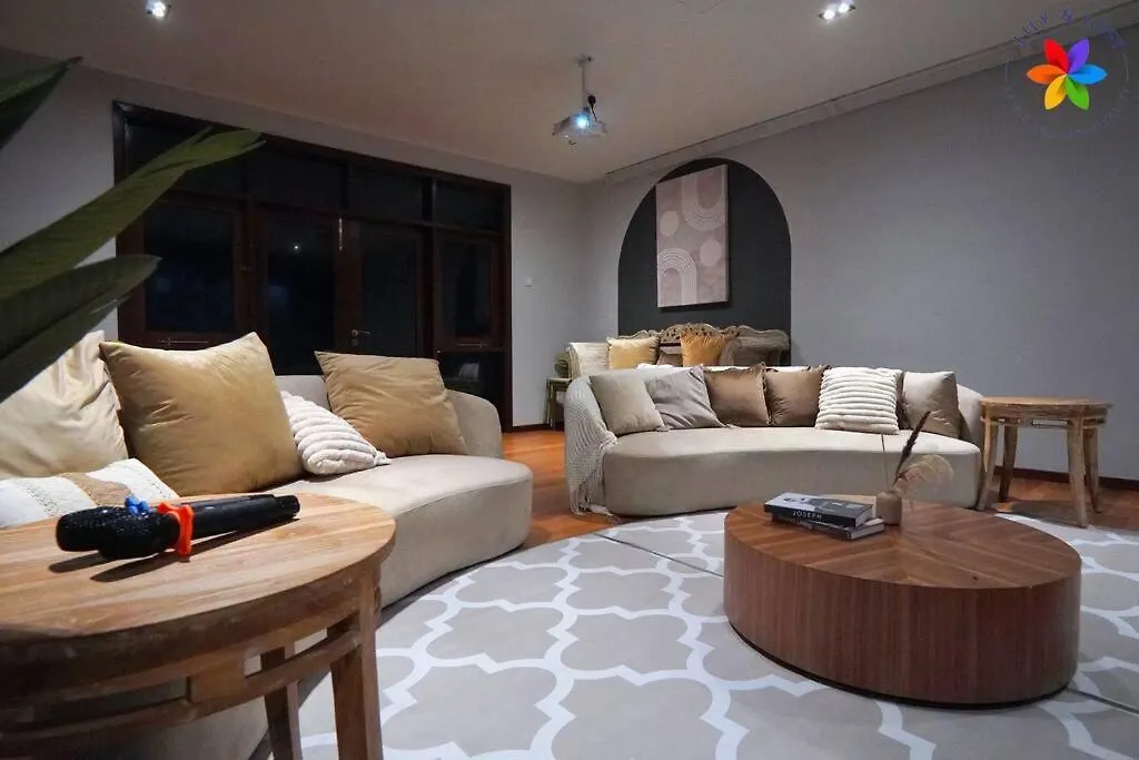 Damansara Villa With Pool - Electronic Dart, Bbq, Karaoke Kuala Lumpur Malaysia