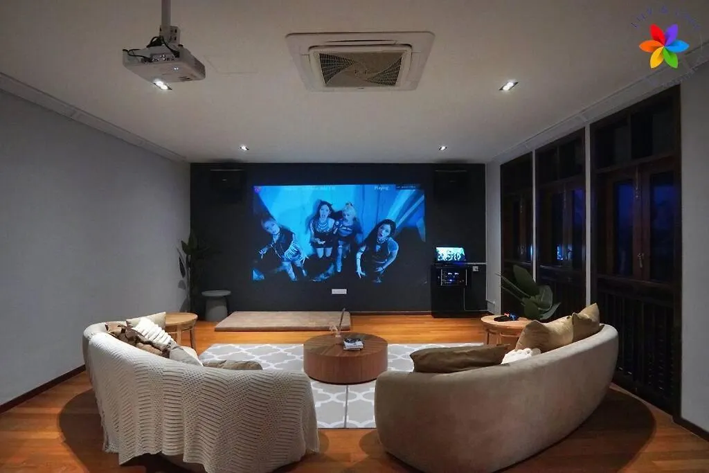Damansara Villa With Pool - Electronic Dart, Bbq, Karaoke Kuala Lumpur